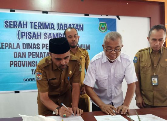 Sertijab, Saifuddin Juba Minta Sekdis dan Bendahara Tuntaskan LHP 2021