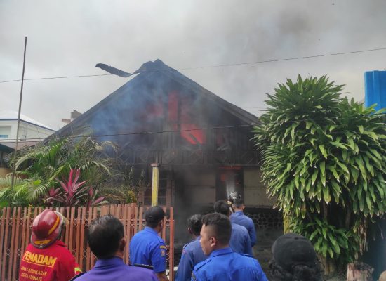 Ledakan Kompor Picu Kebakaran Satu Rumah Warga di Ternate