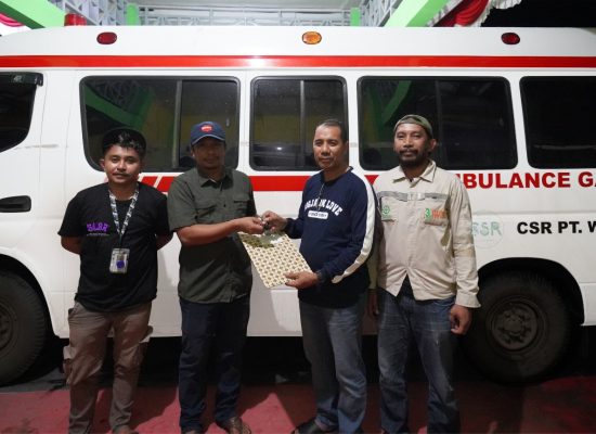 IWIP Beri Tiga Ambulans dan Dua Truk Sampah ke Kabupaten Haltim